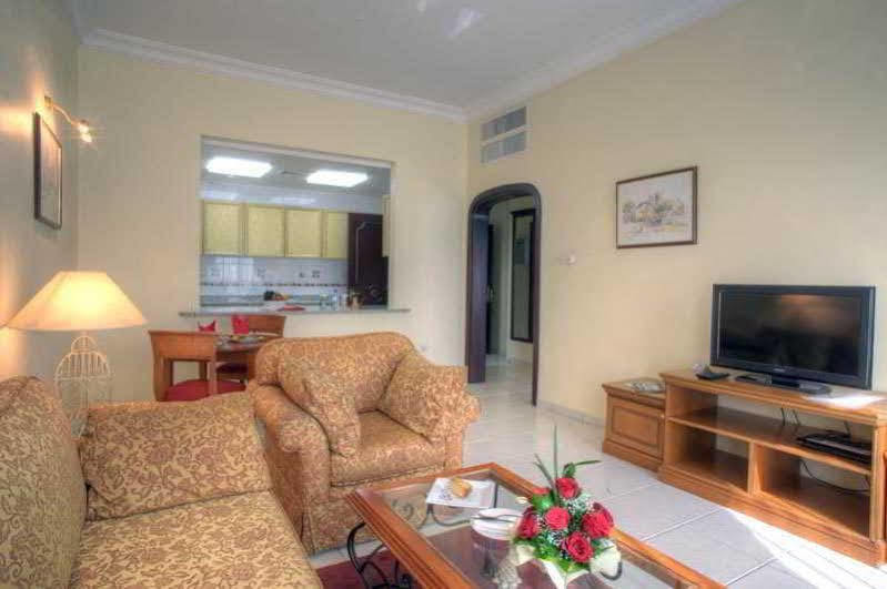 Al Diar Palm Hotel Apartments อาบูดาบี ภายนอก รูปภาพ